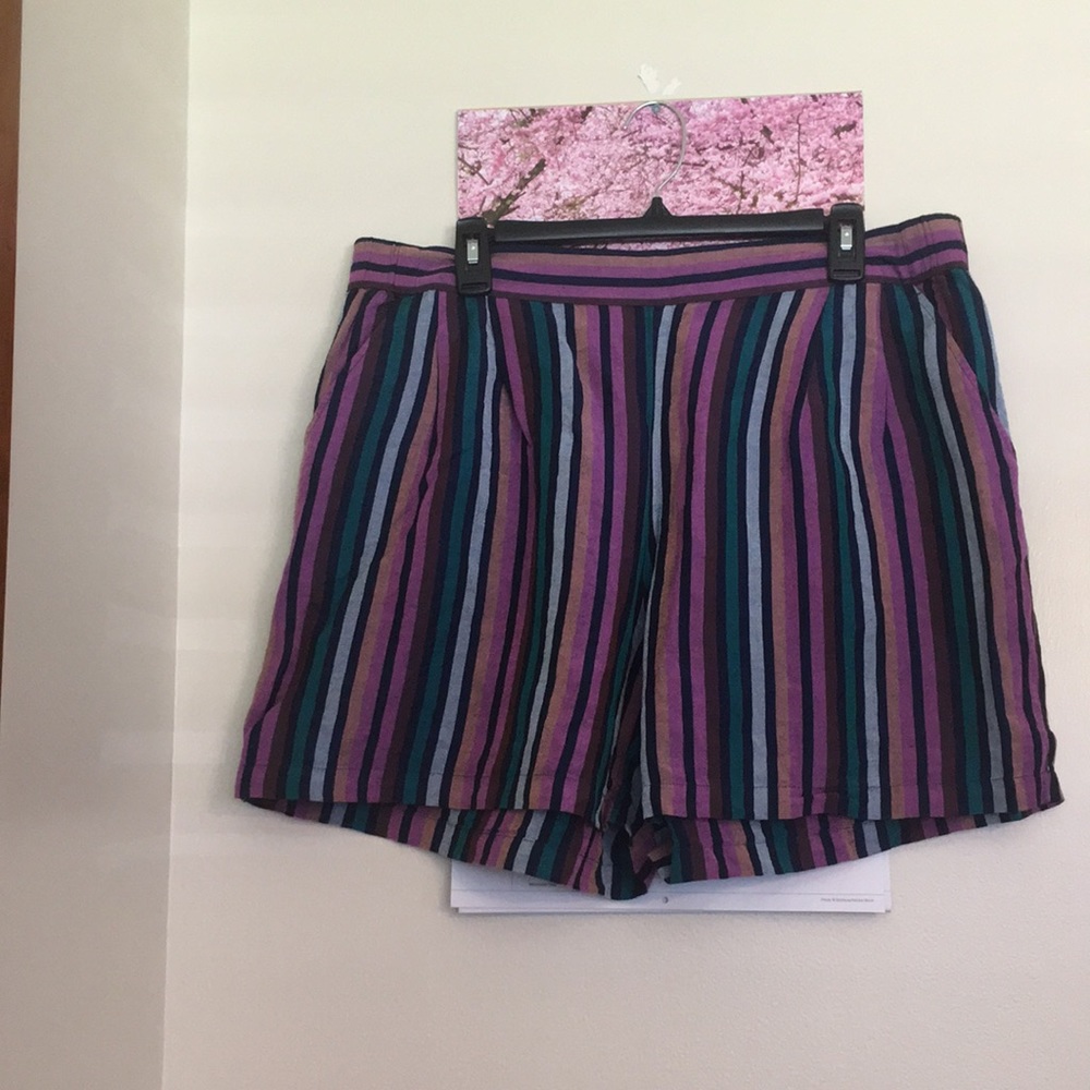 Women shorts XL
